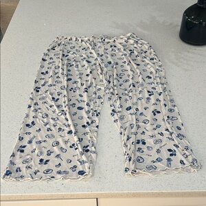 Colsie Cream and Blue Patterned Lounge Pants